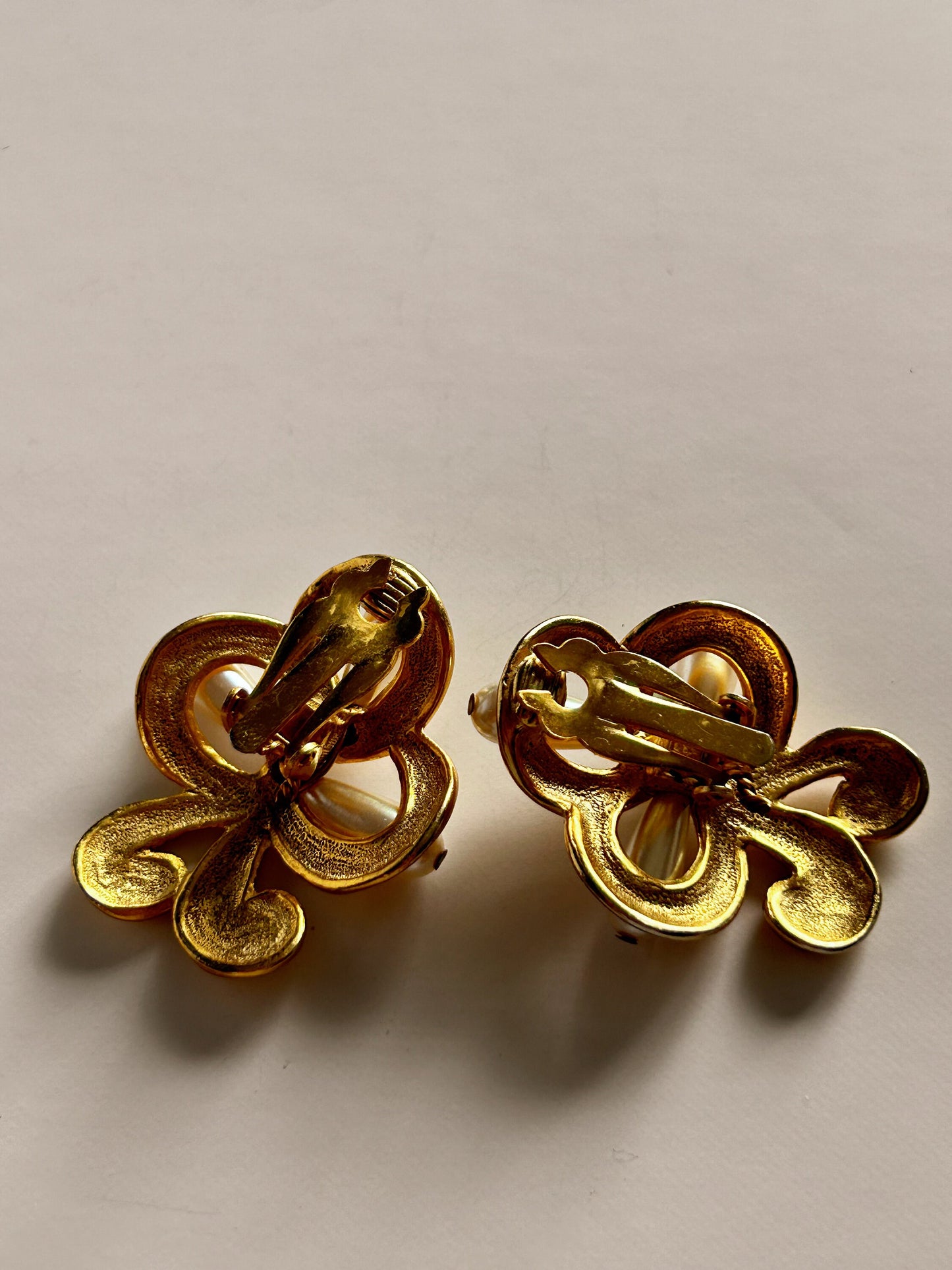 Vintage baroque gold and white clip on earrings with faux pearls