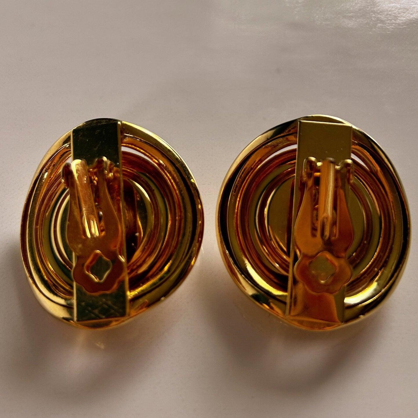 Vintage rhinestone and gold clip on earrings