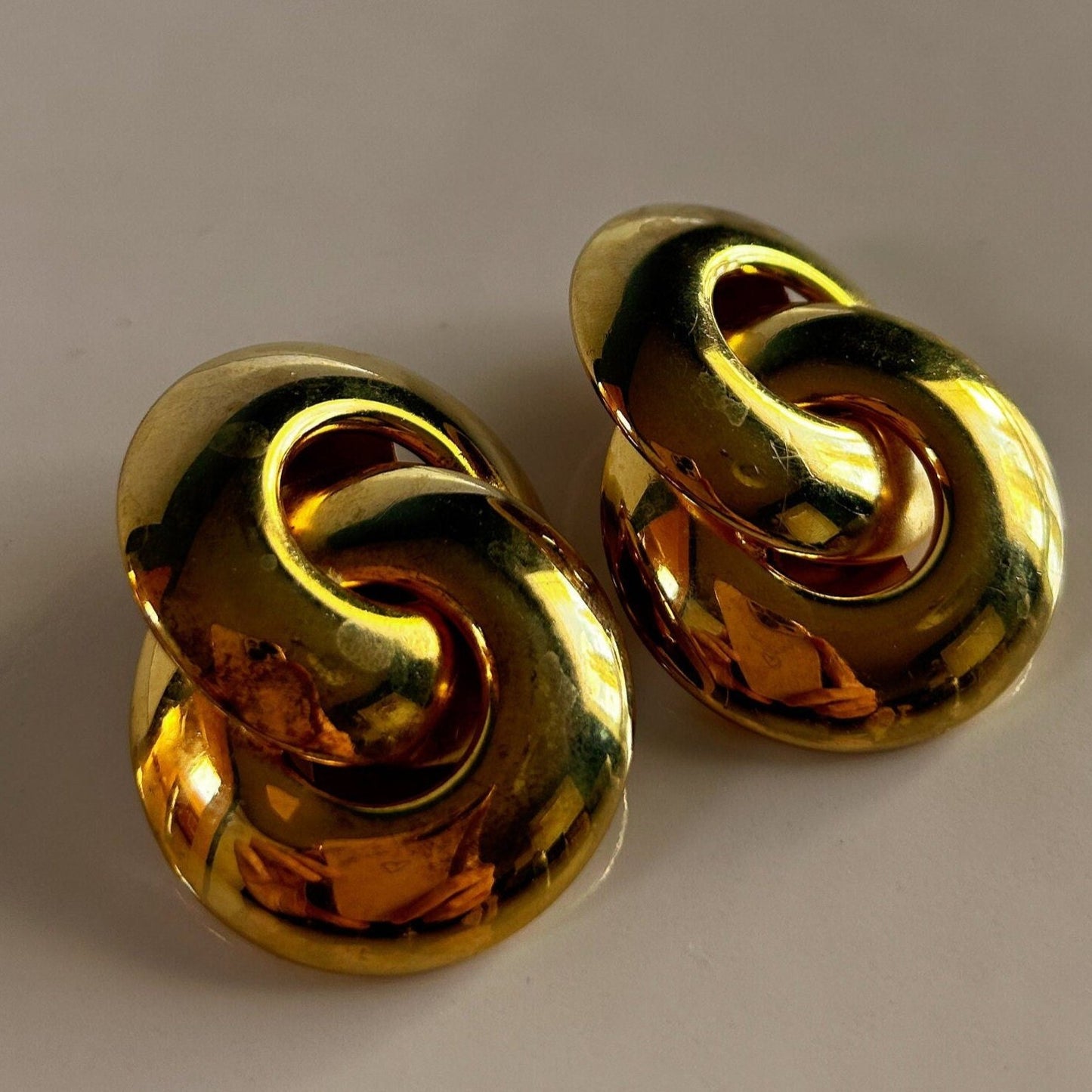 Vintage 1980's gold knot clip on earrings