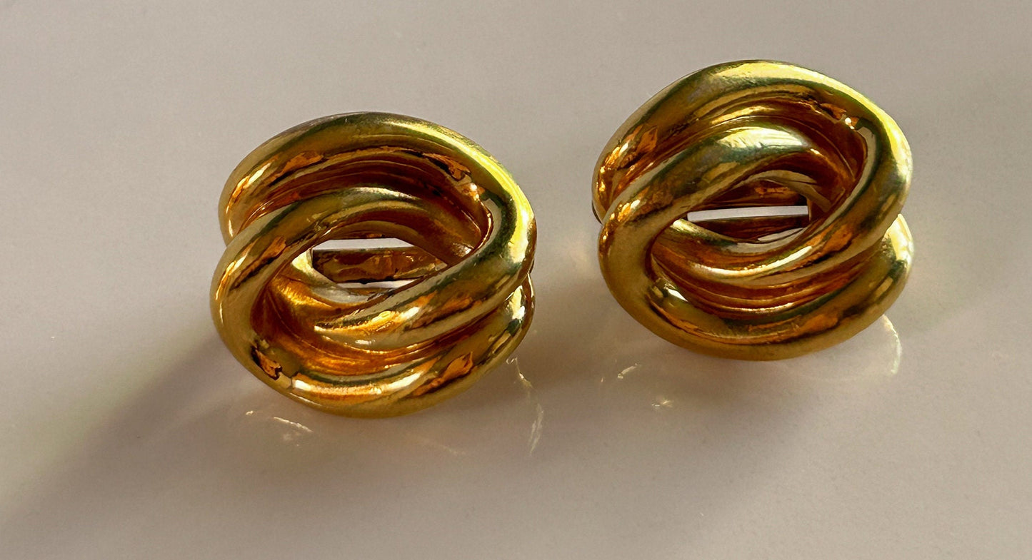 Vintage gold clip on earrings