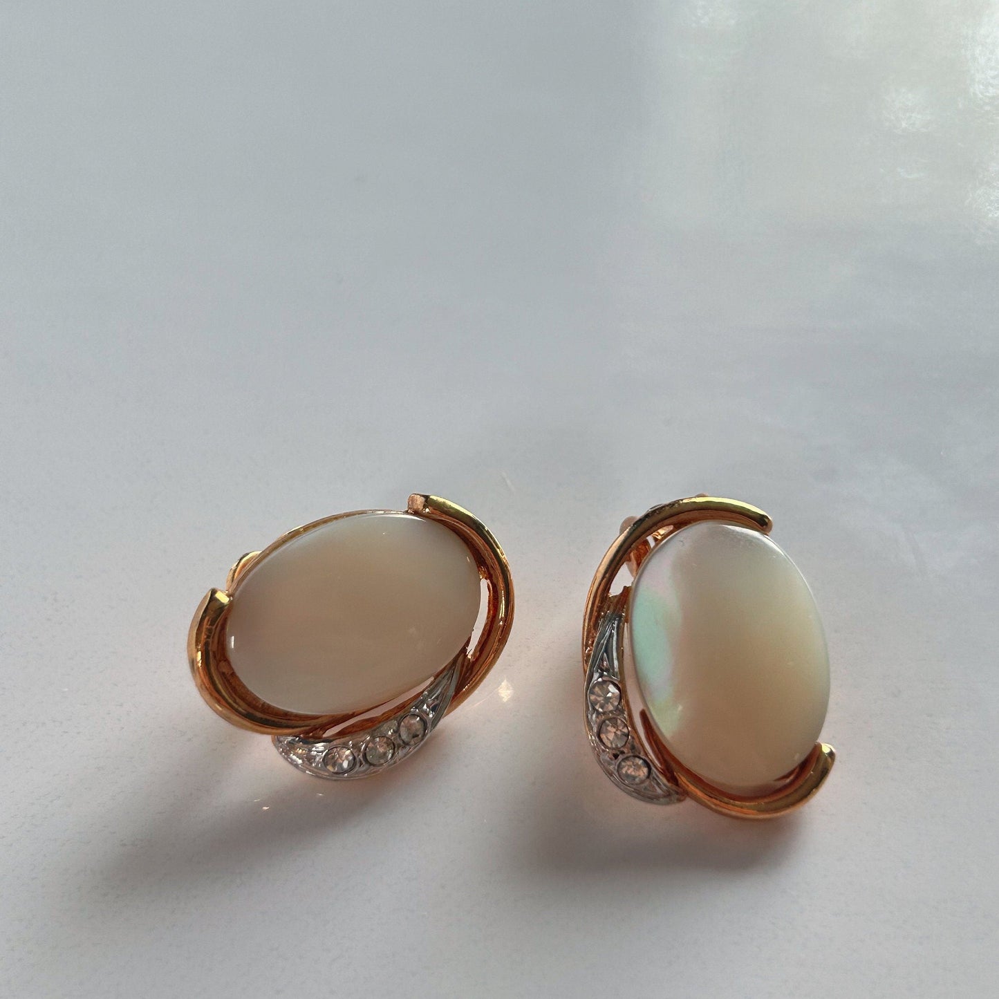 Vintage gold faux pearl and rhinestones clip on earrings