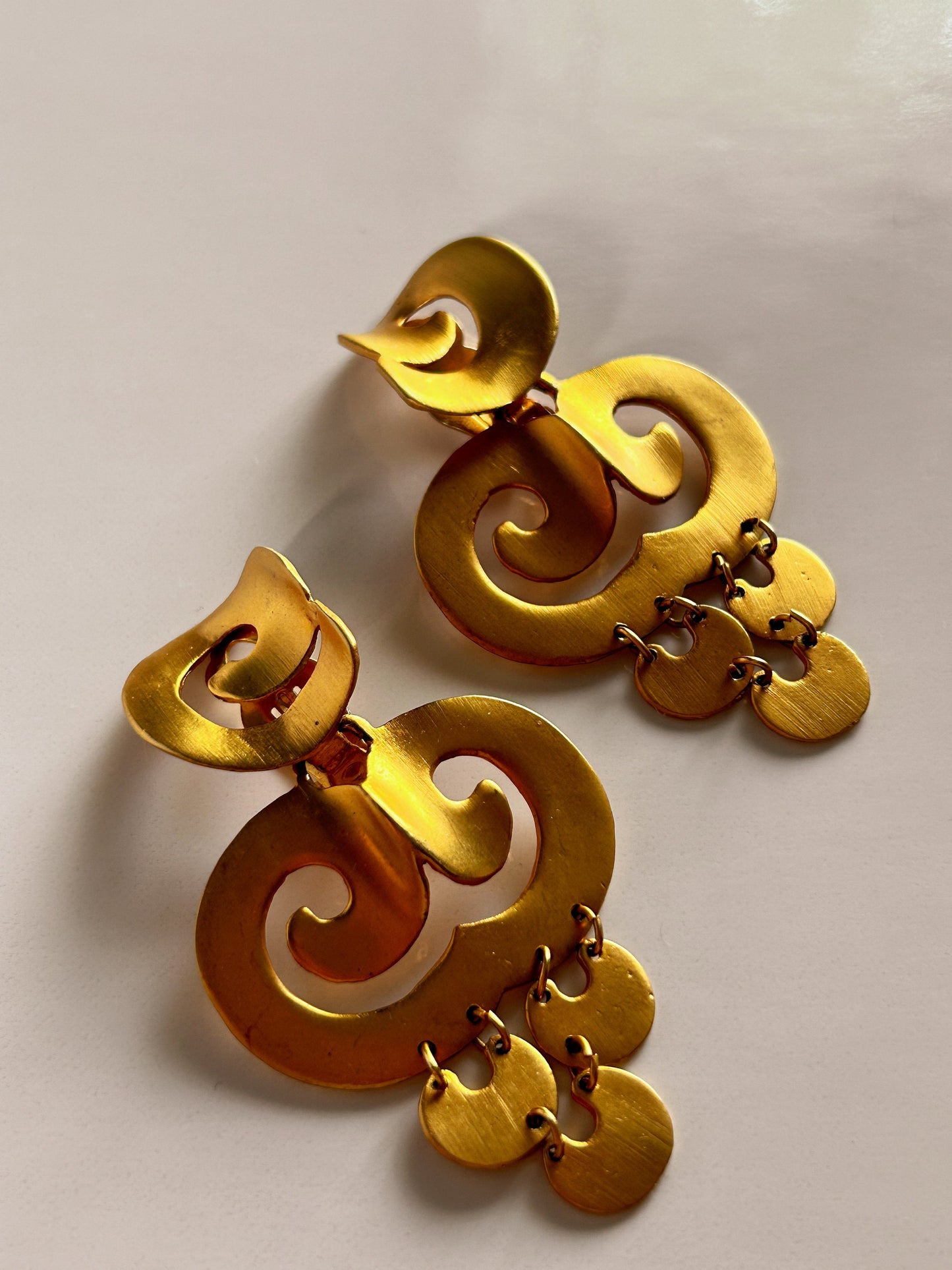 Vintage gold statement clip on earrings