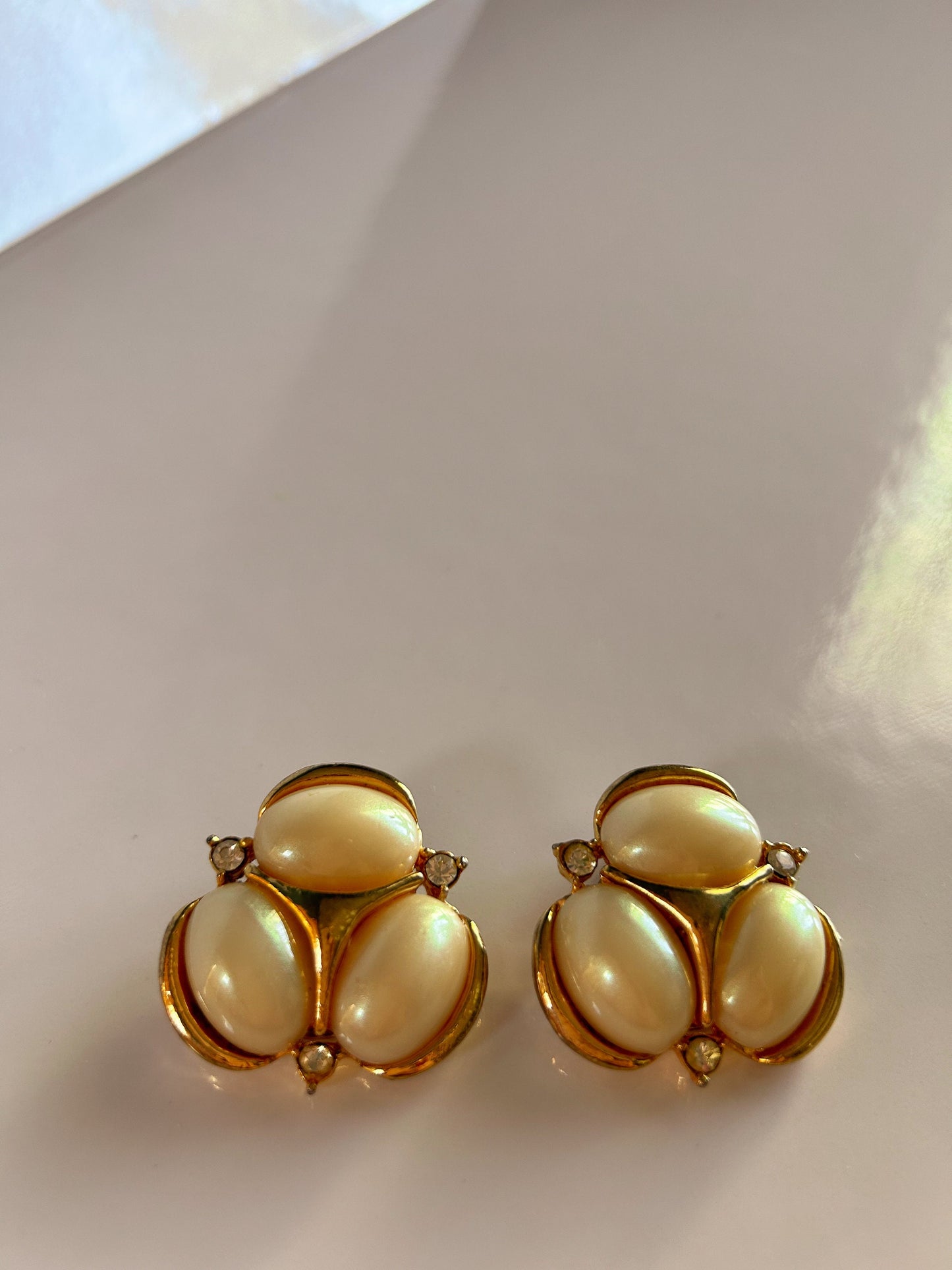 Vintage Baroque pearl and rhinestone clip on earrings