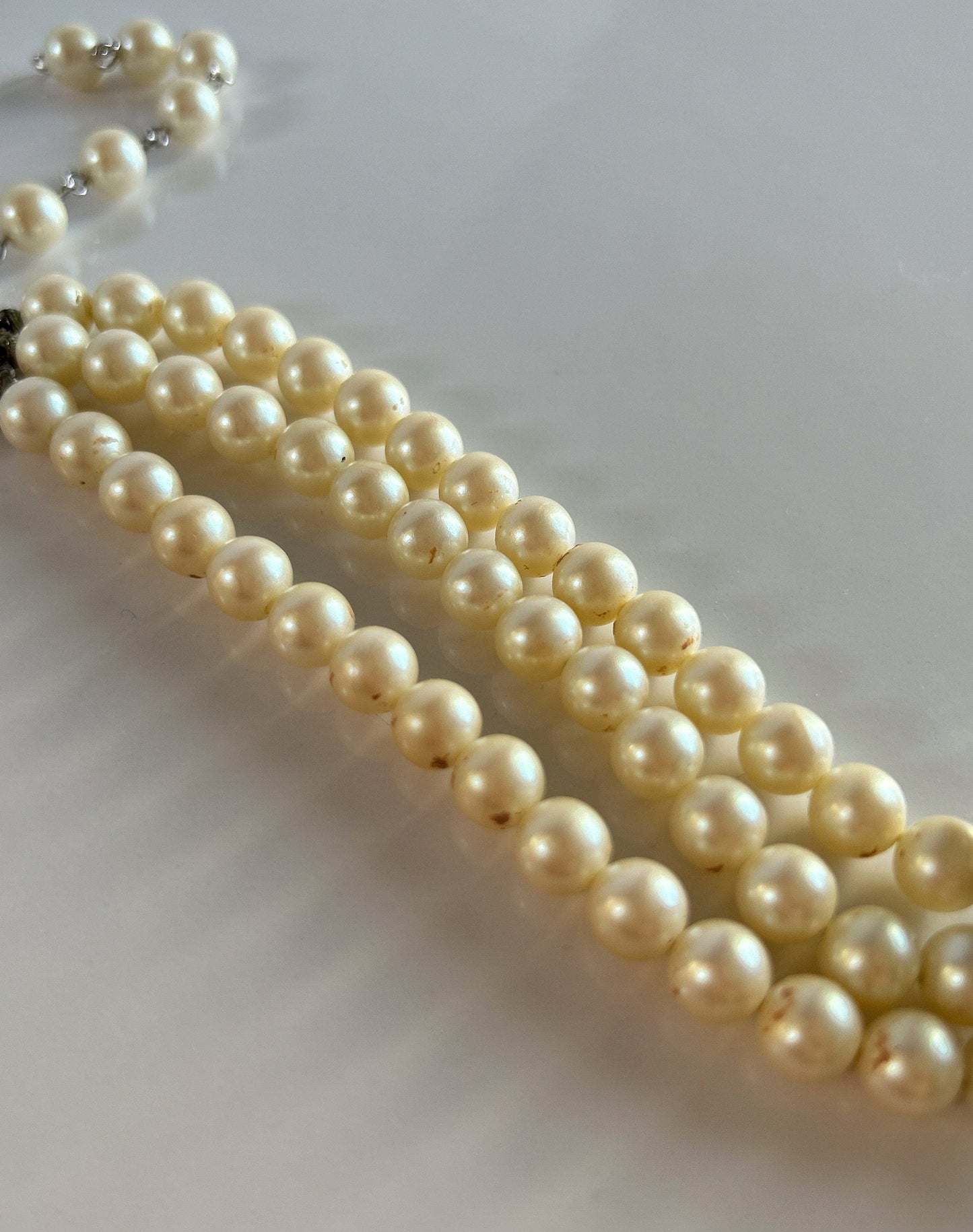 Vintage pearl and bow choker